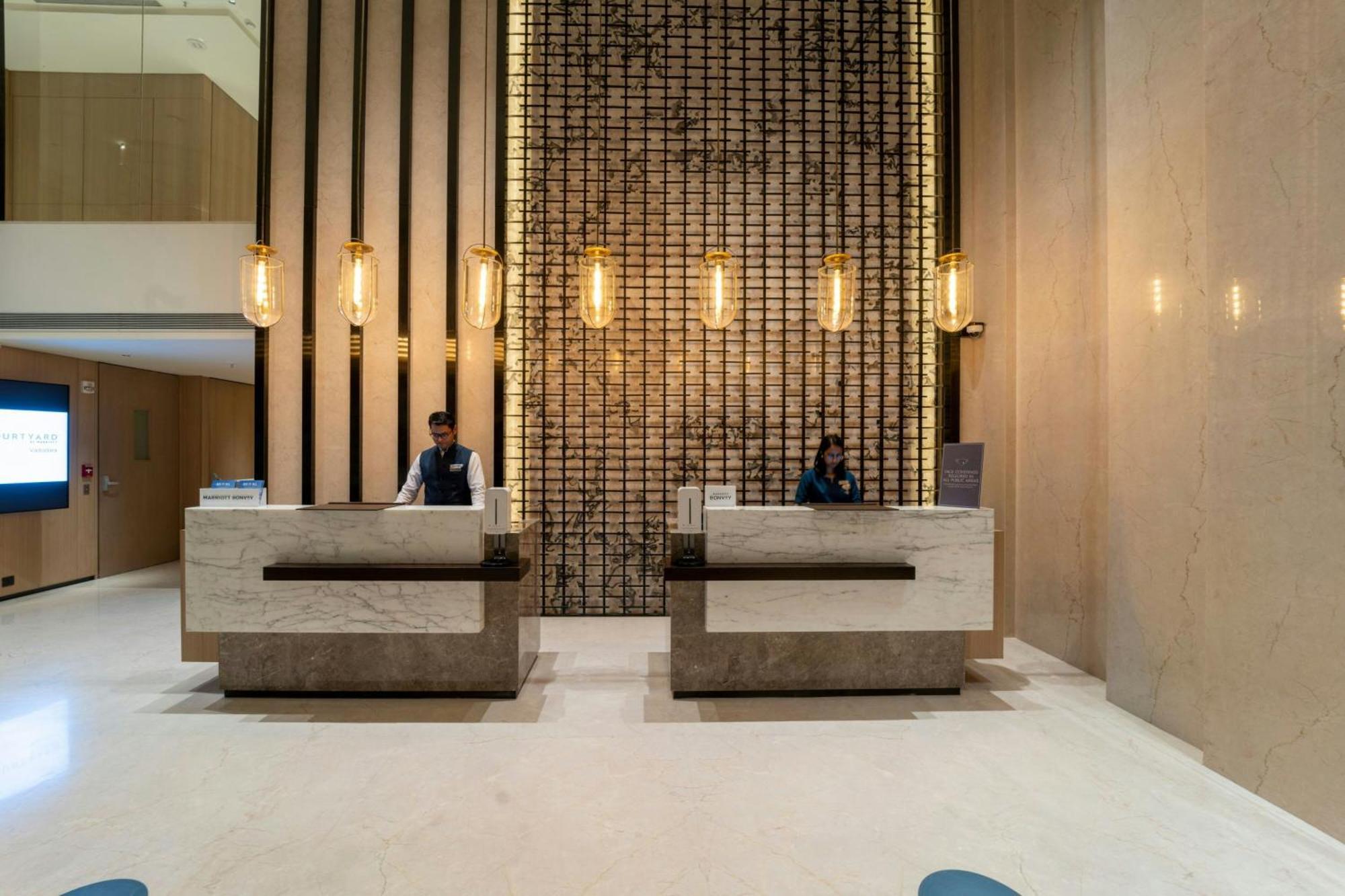 Courtyard By Marriott 바도다라 외부 사진